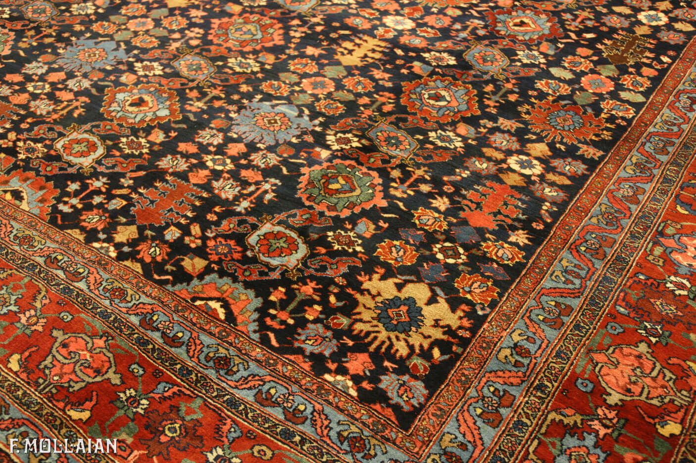 A Larg Antique Persian Bijar (Bidjar) Carpet n°:57847487